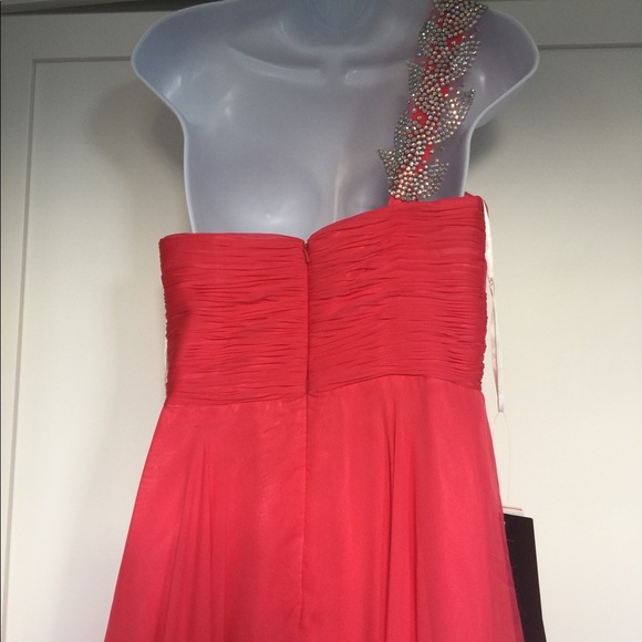 NWT Kasey J Gown - Picture 3 of 4